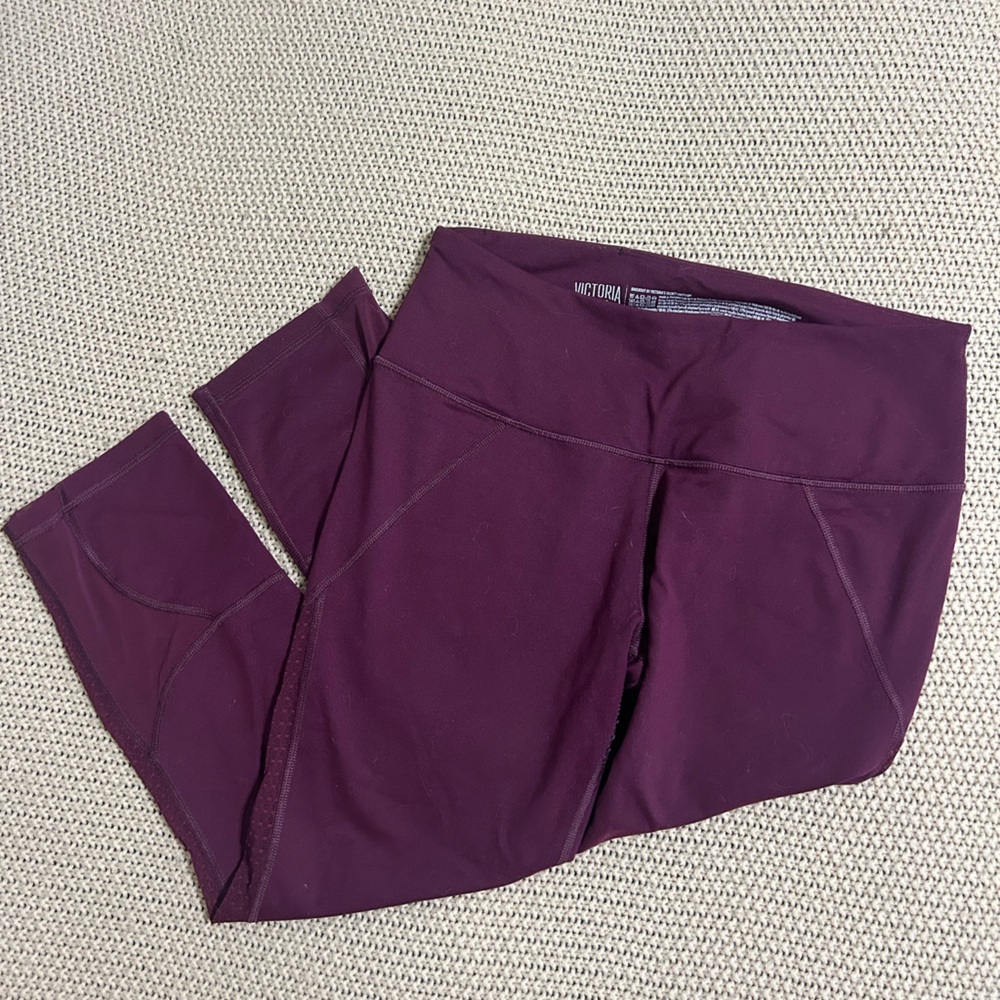 Victoria's Secret Sport cropped leggings